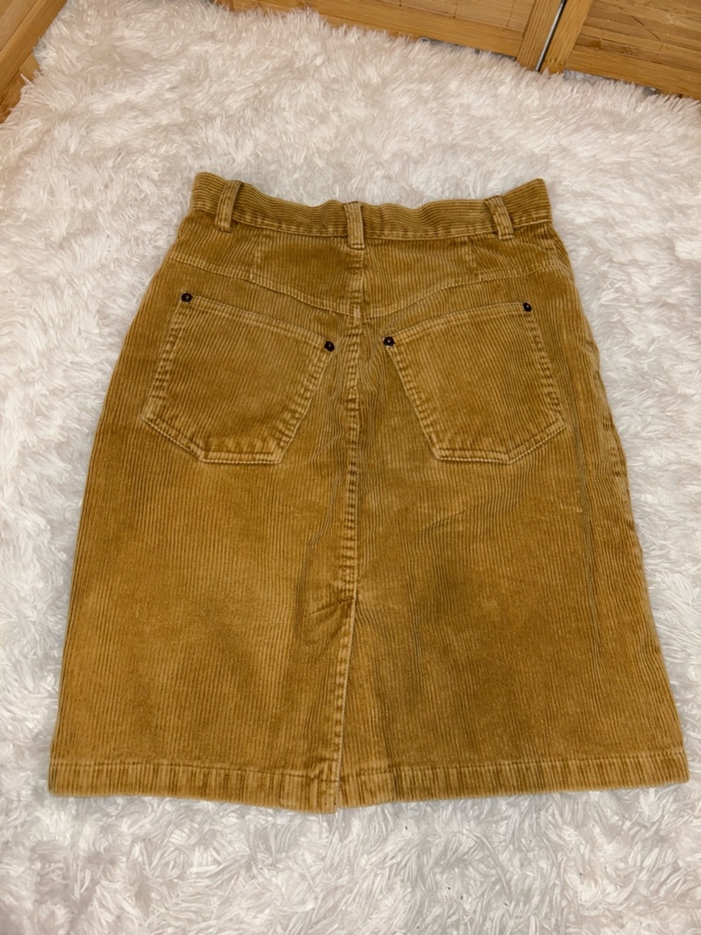 Vintage Gap knee length corduroy pencil skirt slit woman’s size 3/4 dark tan - Picture 2 of 5